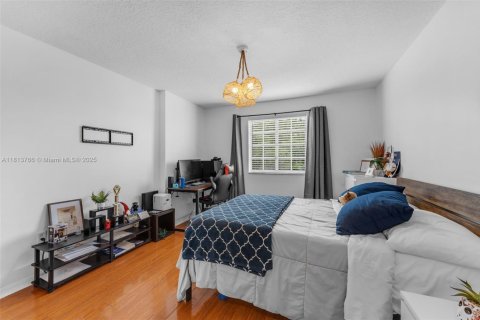 Casa en venta en Miami, Florida, 3 dormitorios, 192.87 m2 № 1762900 - foto 21