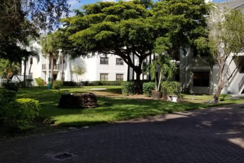 Copropriété à louer à Coral Springs, Floride: 2 chambres, 103.49 m2 № 2048512 - photo 21