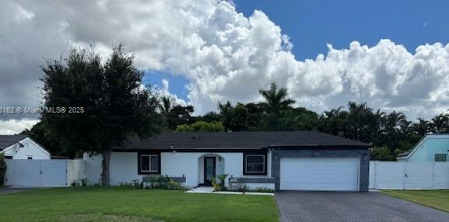 Villa ou maison à Miami, Floride 2 chambres, 92.9 m2 № 1928787