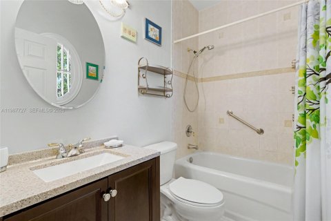 Copropriété à vendre à Dania Beach, Floride: 3 chambres, 128.39 m2 № 2050329 - photo 18