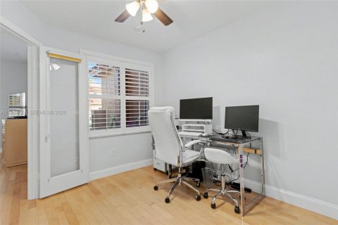 Copropriété à vendre à Dania Beach, Floride: 3 chambres, 128.39 m2 № 2050329 - photo 9