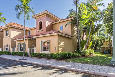 Copropriété à vendre à Dania Beach, Floride: 3 chambres, 128.39 m2 № 2050329 - photo 2