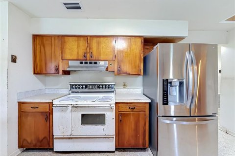 Villa ou maison à vendre à Tavares, Floride: 3 chambres, 159.7 m2 № 2410234 - photo 9
