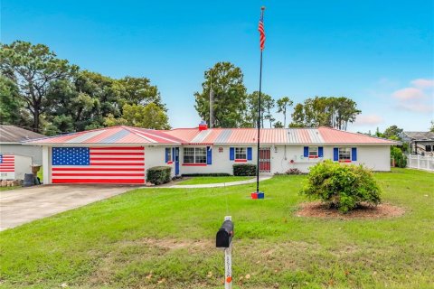 Villa ou maison à Tavares, Floride 3 chambres, 159.7 m2 № 2410234
