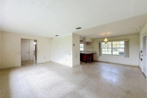 Villa ou maison à vendre à Tavares, Floride: 3 chambres, 159.7 m2 № 2410234 - photo 16