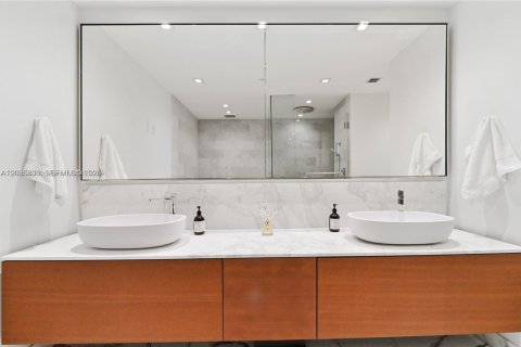 Copropriété à louer à Bal Harbour, Floride: 2 chambres, 158.31 m2 № 2169209 - photo 22