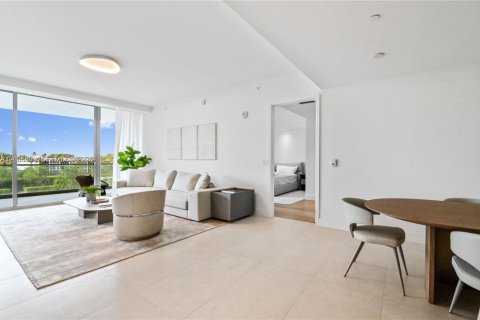 Copropriété à louer à Bal Harbour, Floride: 2 chambres, 158.31 m2 № 2169209 - photo 4