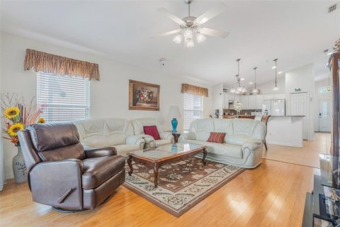Villa ou maison à vendre à Orlando, Floride: 3 chambres, 162.67 m2 № 1869272 - photo 3