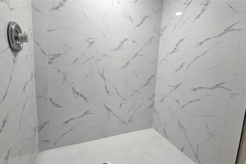 Apartamento en alquiler en Orlando, Florida, 2 dormitorios, 101.54 m2 № 1827950 - foto 14