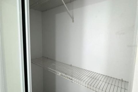 Снять в аренду квартиру в Орландо, Флорида 5 комнат, 113.99м2, № 1857692 - фото 23