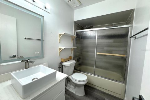 Снять в аренду квартиру в Орландо, Флорида 5 комнат, 113.99м2, № 1857692 - фото 27