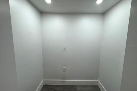 Снять в аренду квартиру в Орландо, Флорида 5 комнат, 113.99м2, № 1857692 - фото 26