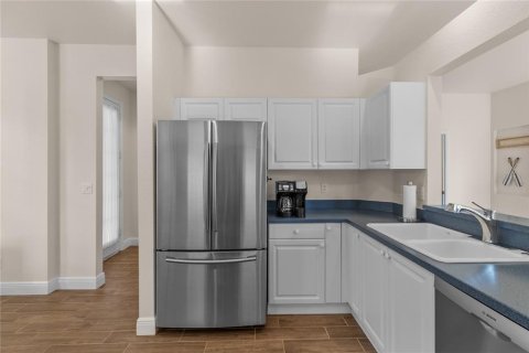 Villa ou maison à louer à North Port, Floride: 2 chambres, 138.61 m2 № 2104138 - photo 13