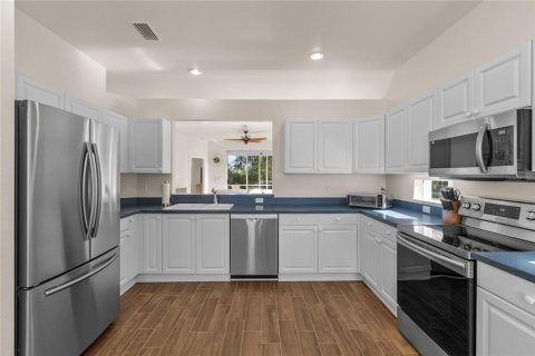 Villa ou maison à louer à North Port, Floride: 2 chambres, 138.61 m2 № 2104138 - photo 11