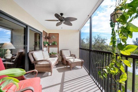 Condo à Pompano Beach, Floride, 2 chambres  № 2274325