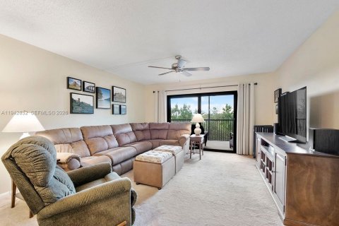 Copropriété à vendre à Pompano Beach, Floride: 2 chambres, 113.53 m2 № 2274325 - photo 11