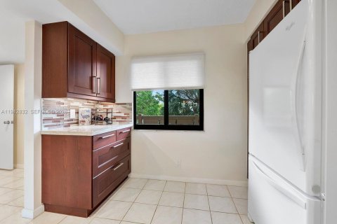 Copropriété à vendre à Pompano Beach, Floride: 2 chambres, 113.53 m2 № 2274325 - photo 14