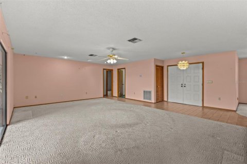 Villa ou maison à vendre à Tarpon Springs, Floride: 3 chambres, 179.49 m2 № 2196964 - photo 8