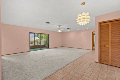 Villa ou maison à vendre à Tarpon Springs, Floride: 3 chambres, 179.49 m2 № 2196964 - photo 10