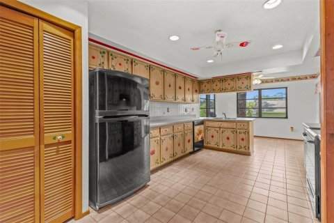 Villa ou maison à vendre à Tarpon Springs, Floride: 3 chambres, 179.49 m2 № 2196964 - photo 12