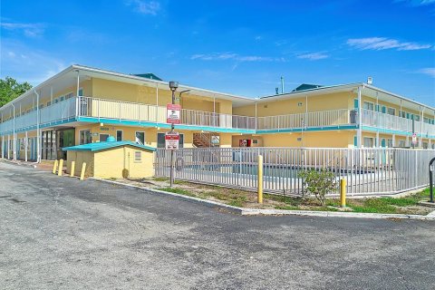Hotel en venta en Saint Petersburg, Florida, 1657.75 m2 № 1740846 - foto 13