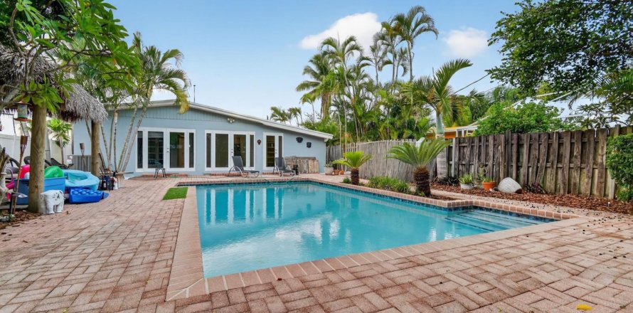 Casa en Fort Lauderdale, Florida 3 dormitorios, 144 m2 № 2085079
