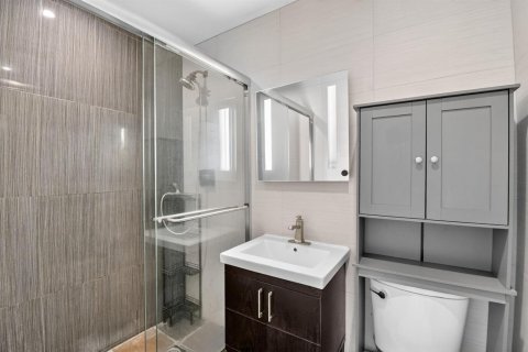 Casa en alquiler en Fort Lauderdale, Florida, 3 dormitorios, 144 m2 № 2085079 - foto 27