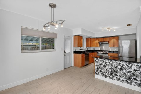 Casa en alquiler en Fort Lauderdale, Florida, 3 dormitorios, 144 m2 № 2085079 - foto 7