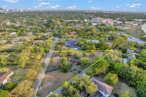 Купить виллу или дом в Майами, Флорида 3 спальни, 175.59м2, № 1933082 - фото 4