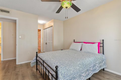 Copropriété à vendre à Port Charlotte, Floride: 2 chambres, 85.38 m2 № 2233052 - photo 11