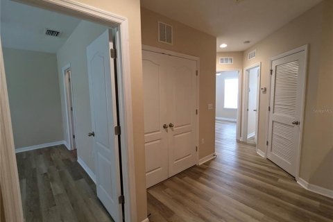 Townhouse in Tampa, Florida 3 bedrooms, 144 sq.m. № 1908154 - photo 21