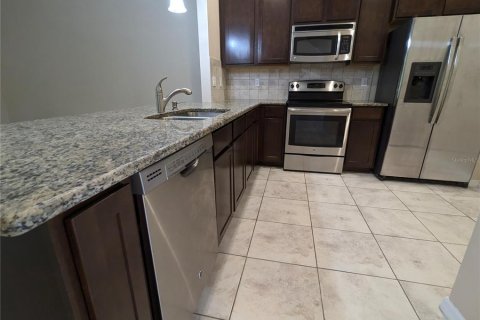 Townhouse in Tampa, Florida 3 bedrooms, 144 sq.m. № 1908154 - photo 17