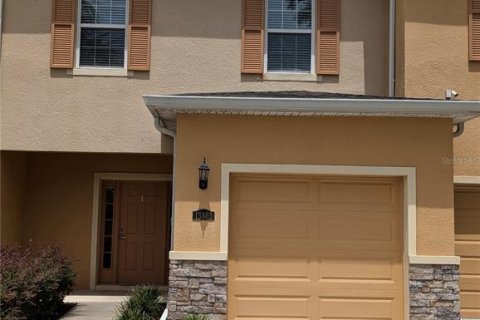Townhouse in Tampa, Florida 3 bedrooms, 144 sq.m. № 1908154 - photo 2