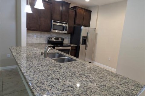 Townhouse in Tampa, Florida 3 bedrooms, 144 sq.m. № 1908154 - photo 15
