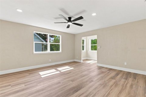 Villa ou maison à vendre à Ormond Beach, Floride: 3 chambres, 110.37 m2 № 2349499 - photo 8