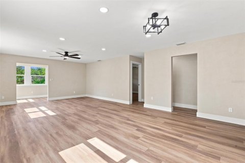 Villa ou maison à vendre à Ormond Beach, Floride: 3 chambres, 110.37 m2 № 2349499 - photo 13