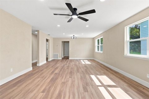 Villa ou maison à vendre à Ormond Beach, Floride: 3 chambres, 110.37 m2 № 2349499 - photo 4