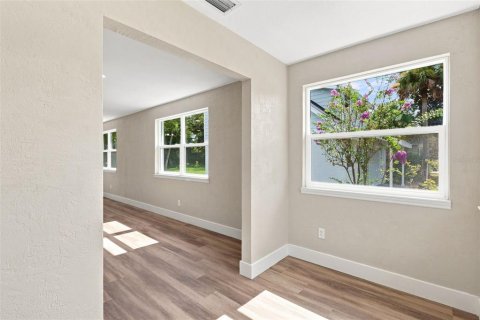Villa ou maison à vendre à Ormond Beach, Floride: 3 chambres, 110.37 m2 № 2349499 - photo 2