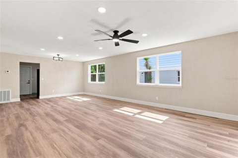Villa ou maison à vendre à Ormond Beach, Floride: 3 chambres, 110.37 m2 № 2349499 - photo 6
