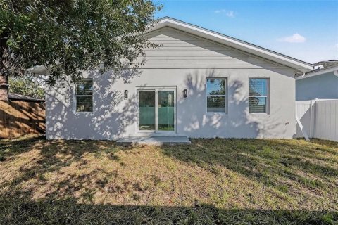 Villa ou maison à vendre à Tampa, Floride: 3 chambres, 115.38 m2 № 2144122 - photo 24