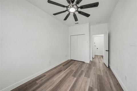 Villa ou maison à vendre à Tampa, Floride: 3 chambres, 115.38 m2 № 2144122 - photo 17