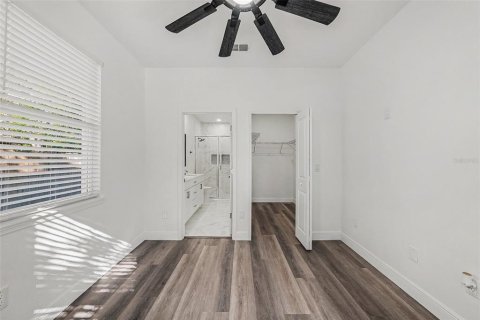 Villa ou maison à vendre à Tampa, Floride: 3 chambres, 115.38 m2 № 2144122 - photo 13