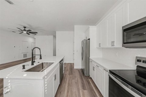 Villa ou maison à vendre à Tampa, Floride: 3 chambres, 115.38 m2 № 2144122 - photo 9