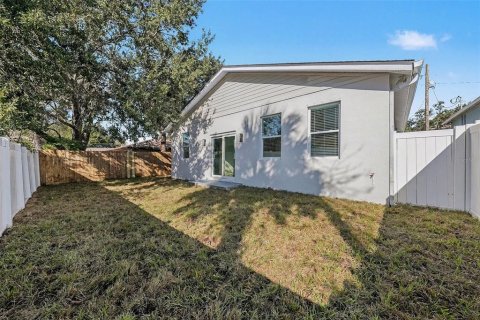 Villa ou maison à vendre à Tampa, Floride: 3 chambres, 115.38 m2 № 2144122 - photo 25