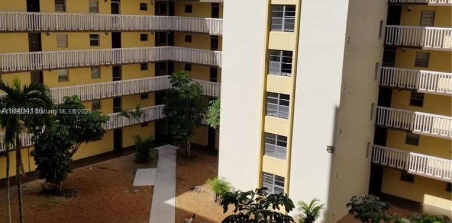 Condo in Miami, Florida, 1 bedroom  № 1809120