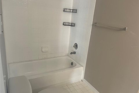 Copropriété à vendre à Orlando, Floride: 2 chambres, 107.67 m2 № 2101697 - photo 12
