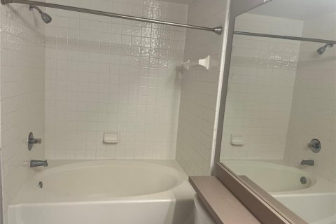 Copropriété à vendre à Orlando, Floride: 2 chambres, 107.67 m2 № 2101697 - photo 10