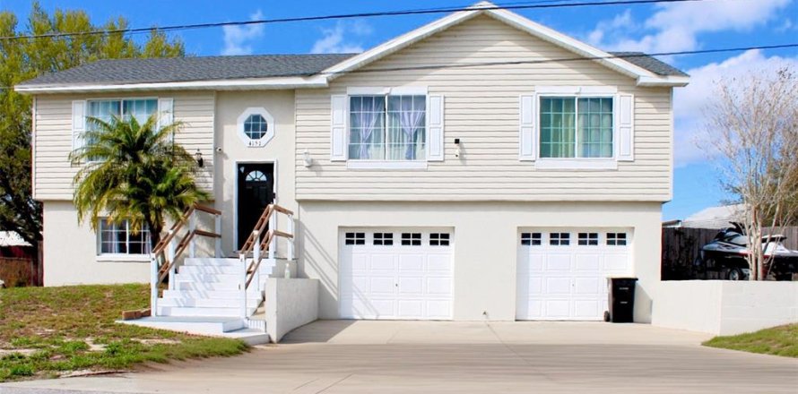 Casa en Lake Wales, Florida 5 dormitorios, 162.58 m2 № 1783322