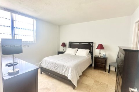 Condominio en venta en Hollywood, Florida, 1 dormitorio, 81.2 m2 № 1958945 - foto 16