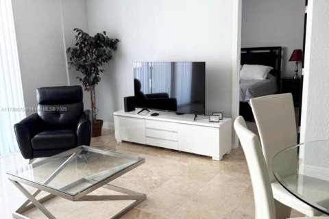 Condominio en venta en Hollywood, Florida, 1 dormitorio, 81.2 m2 № 1958945 - foto 23